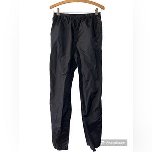 Boys Columbia nylon pants size xl black